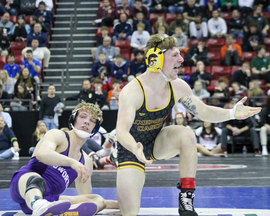 Luxemburg-Casco’s Caleb Delebreau defeated William Penn of Ellsworth on his way to the Division 2 138-pound crown